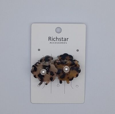 Various Shapes and Designs Acrylic Claw Clip with Leopard Print Effect