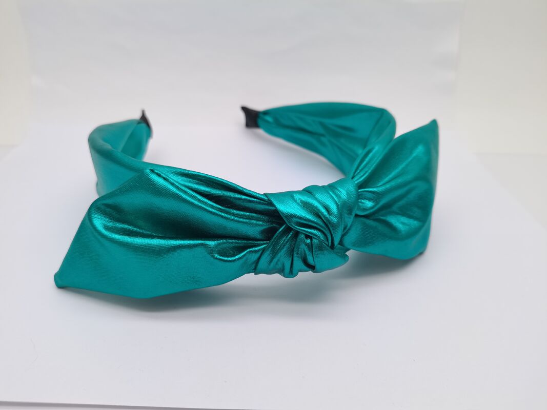 Fashionable Bowknot Hairband for Party or Daily Wear